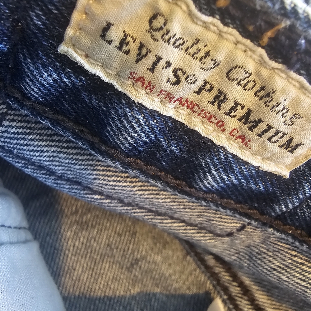 Levi’s 501 50th Anniversary Distressed Straight Leg Jeans W26 - Picture 6 of 7